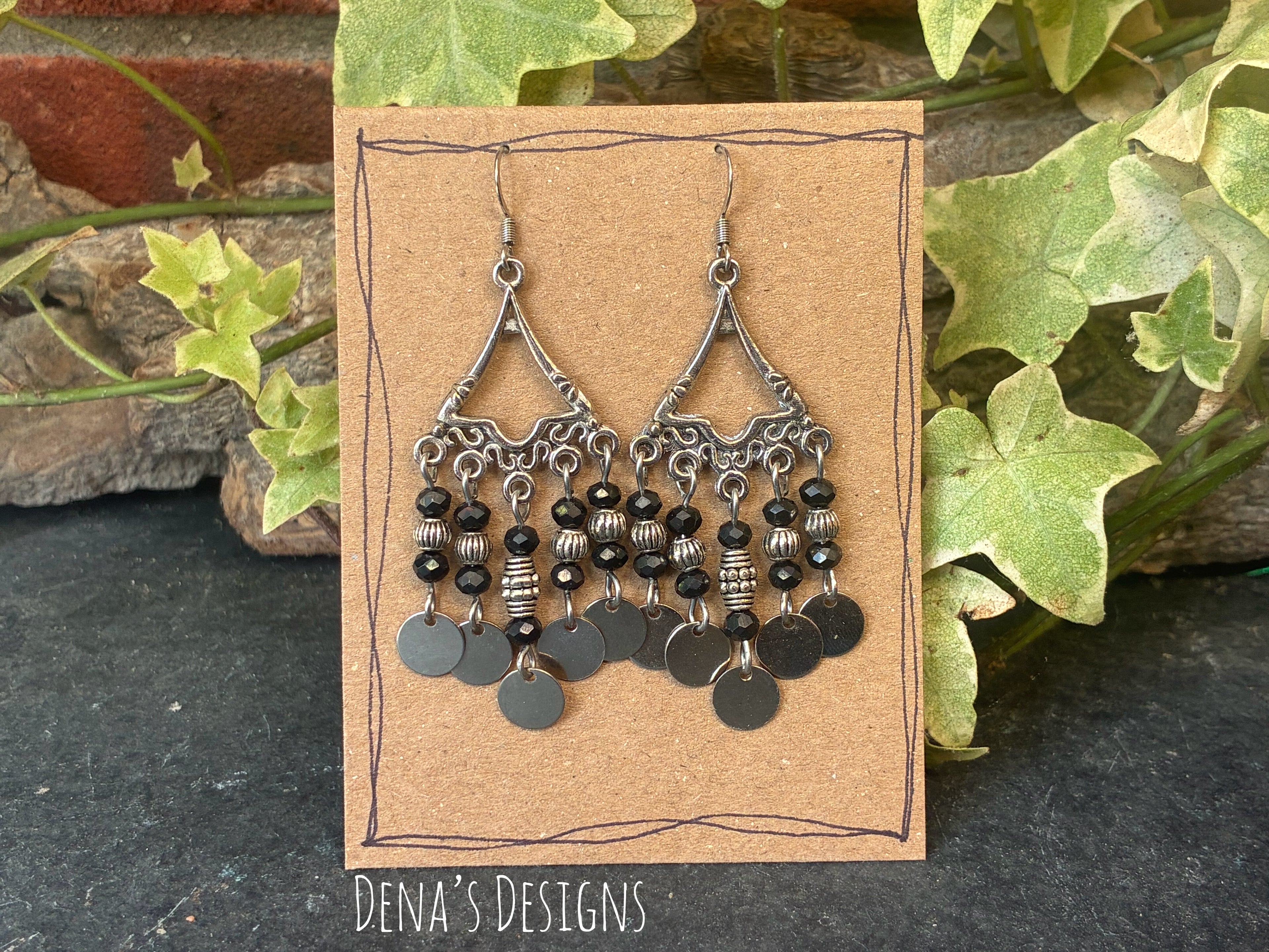 Chandelier black earrings