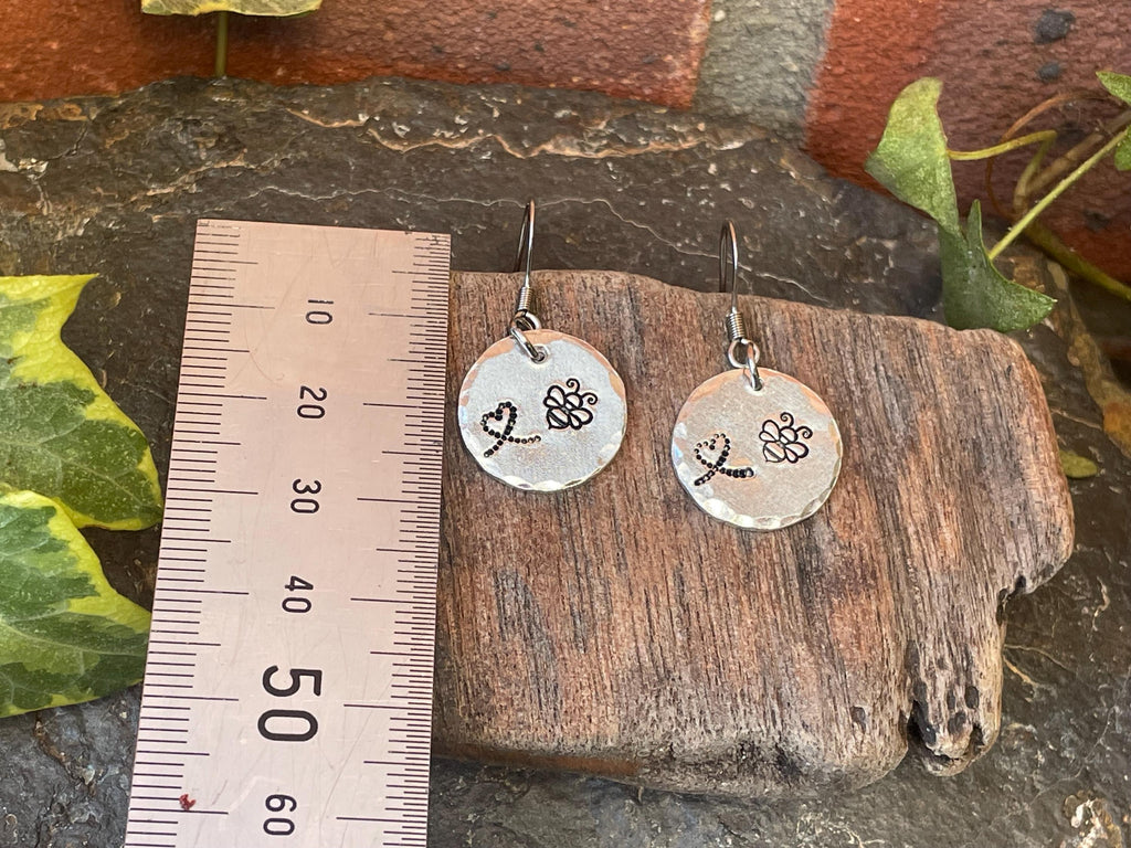 Cute bee earrings, hand stamped earrings. Stainless steel earrings #194