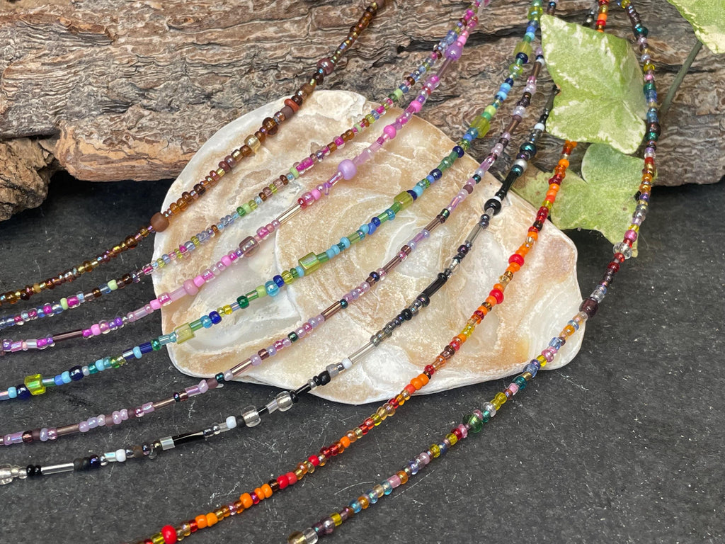 Seed bead necklace. Seed bead choker. Seed bead bracelet.