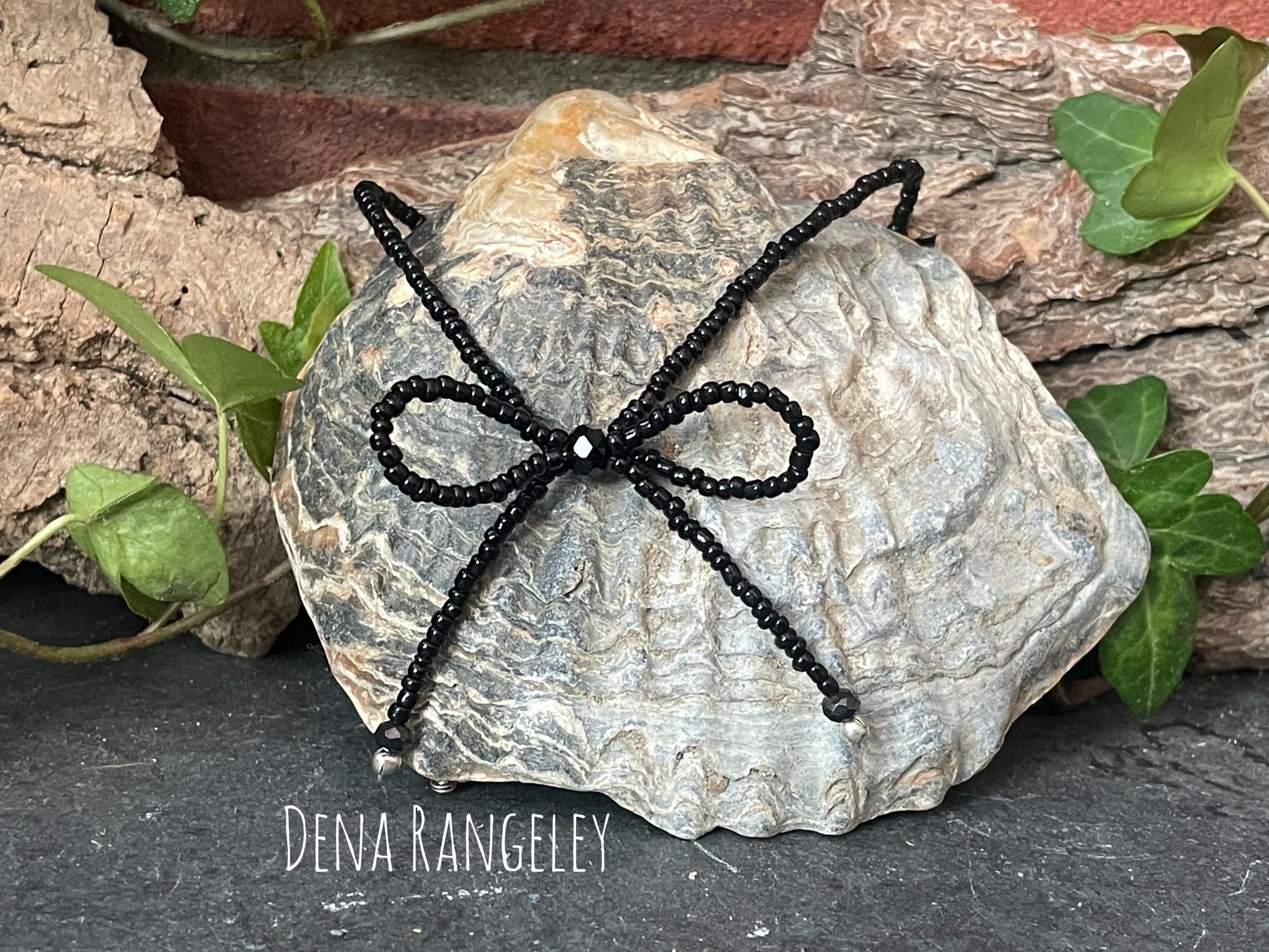 Seed bead necklace. Seed bead choker. Bow necklace. Bow choker necklace